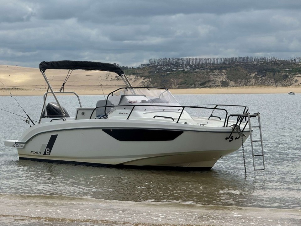 FLYER 8 SUNdeck